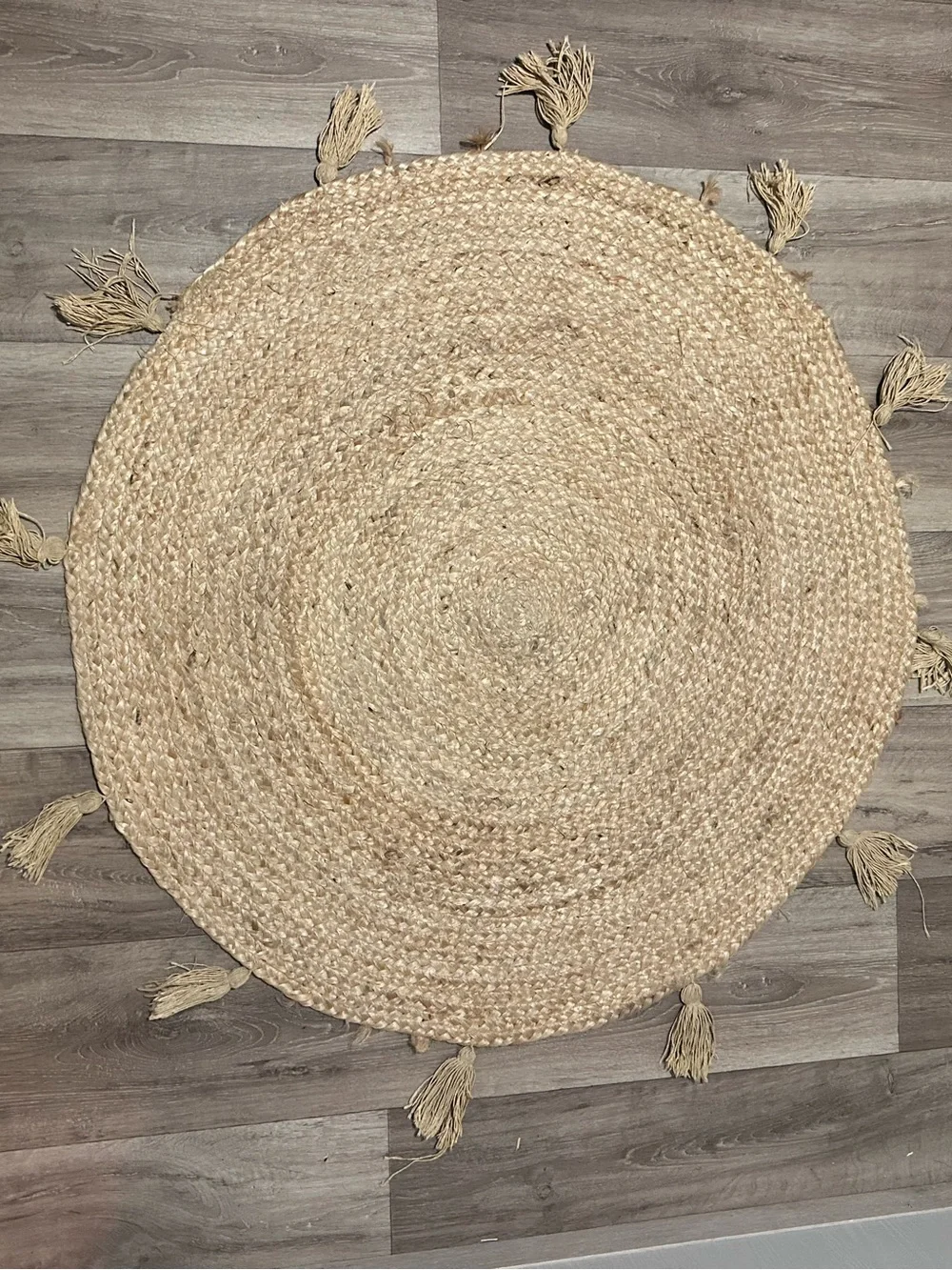 Round Braided Jute Rug with Tassels - Natural Beige